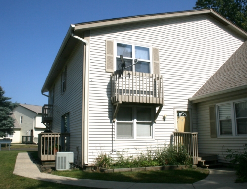 Investor Ready Townhome in Indian Oaks in Bolingbrook, IL